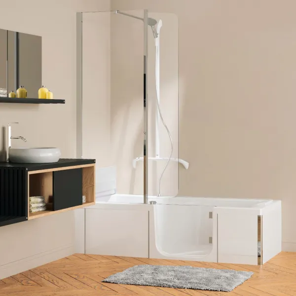 Badewanne mit Tür